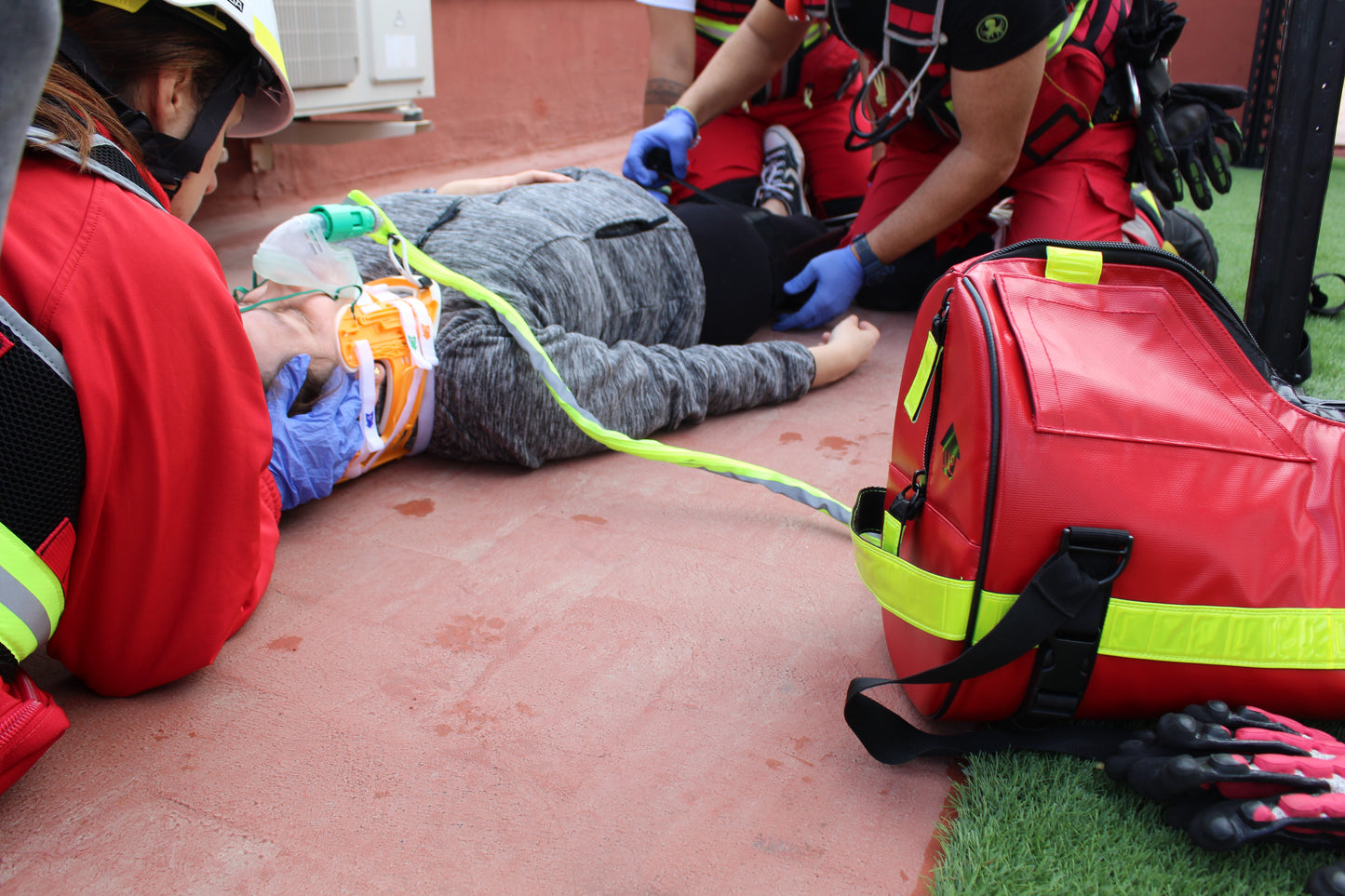 TUBE’S Oxygen Barrel Bag - Red Tarpaulin