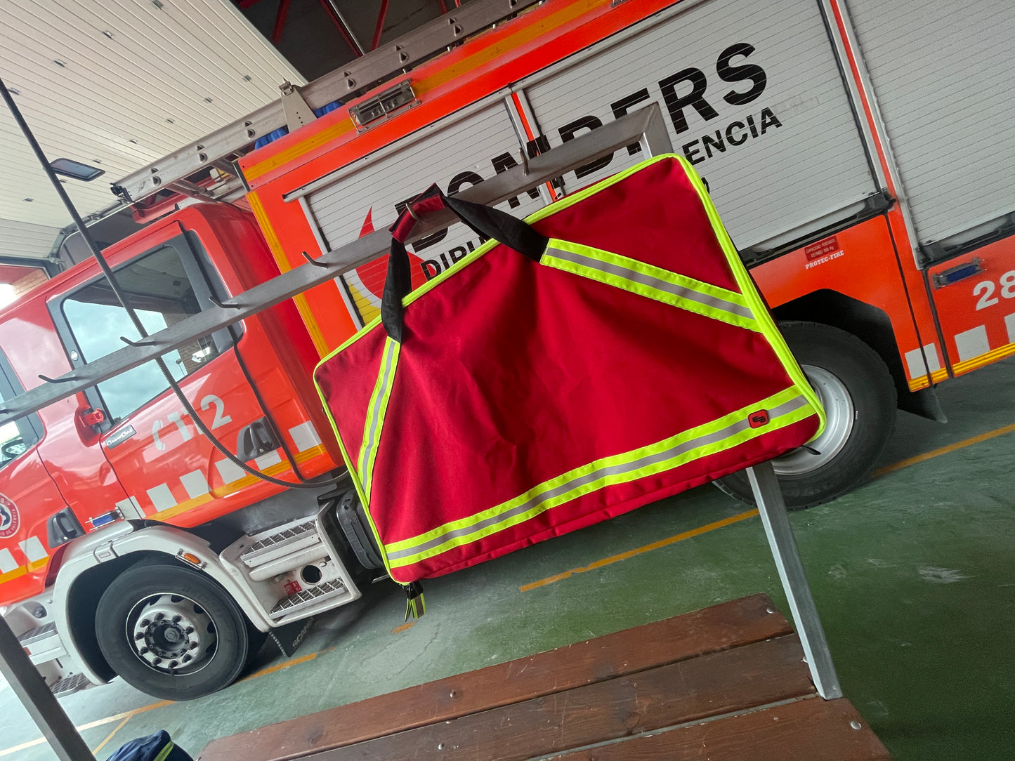 Baho's Hose Pack Bag - Red