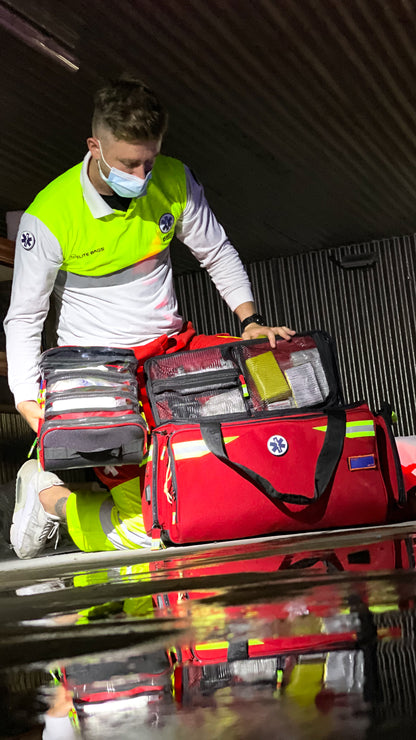 EXTREME’S EVO Trauma Bag for Basic Life Support (BLS)