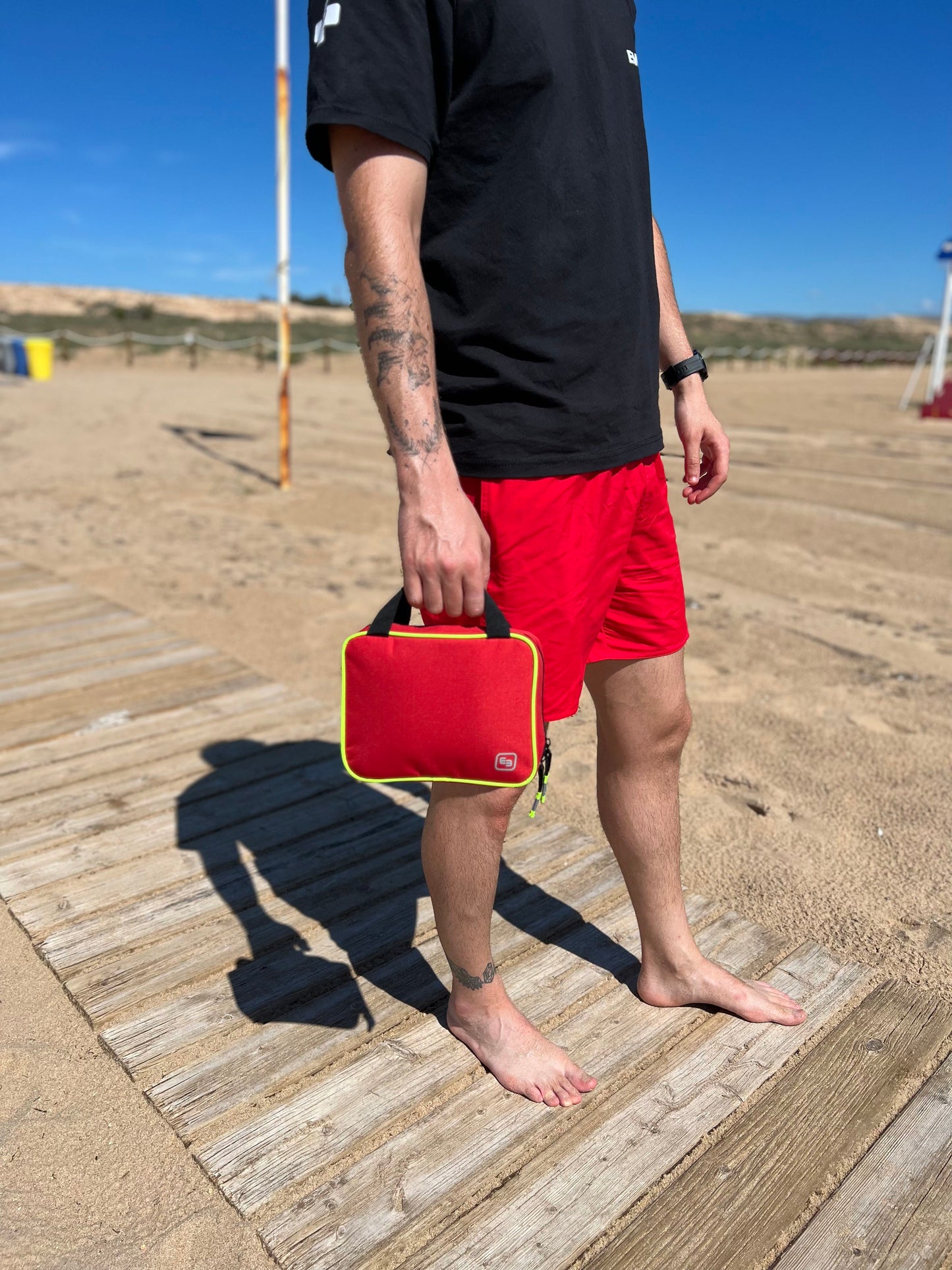 Elite Cure's Large Fold-Out First Aid Kit