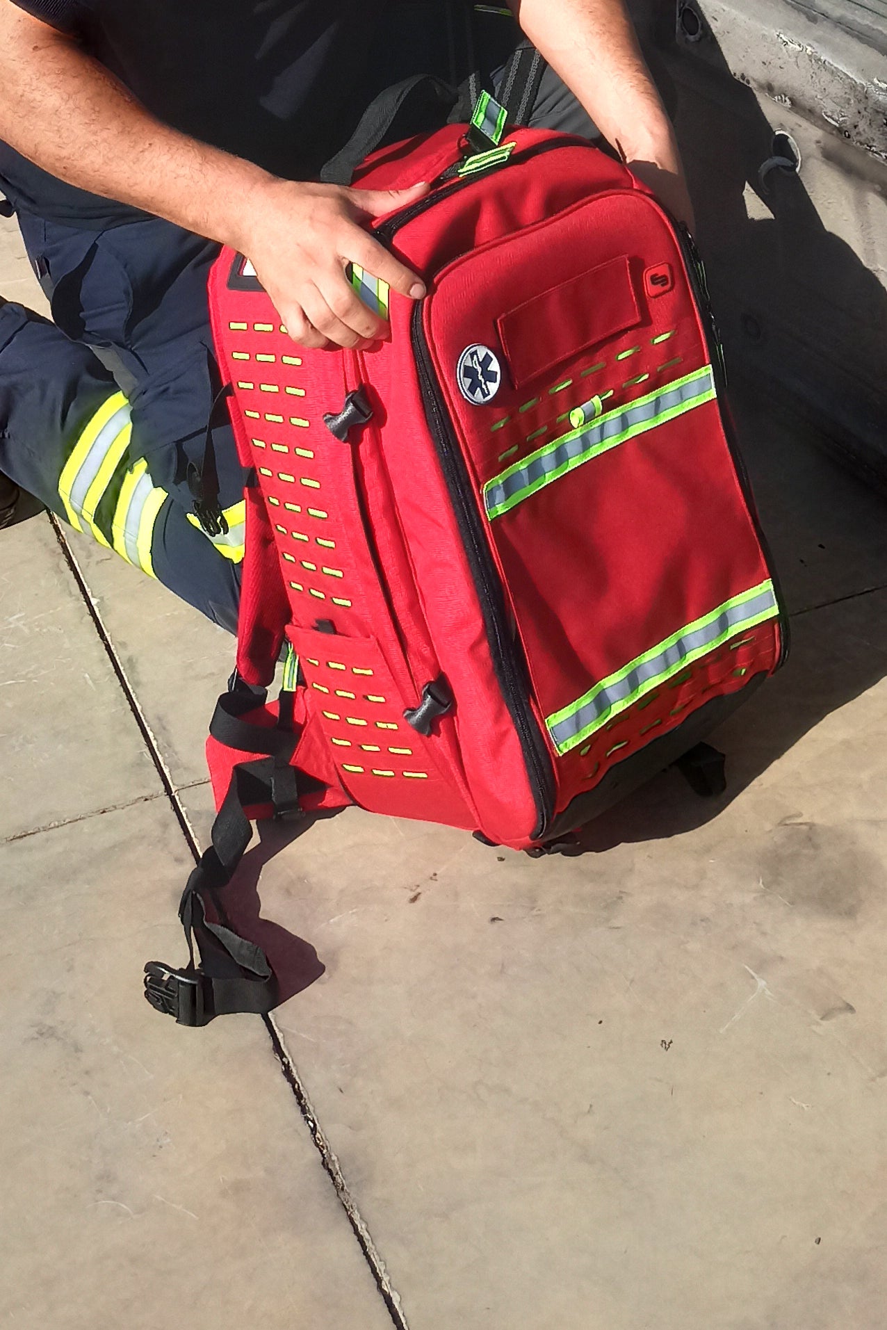 Robust's - Tactical Backpack with Adjustable Inner Layout - Red