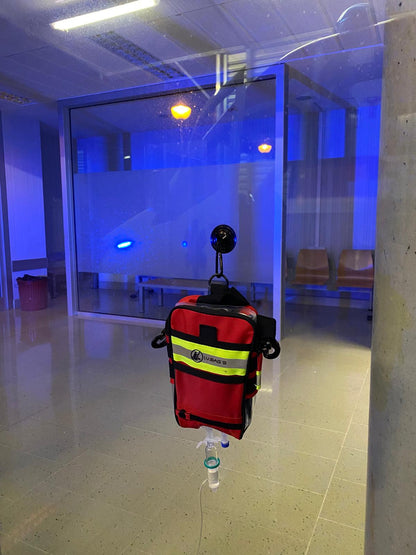 Intravenous Fluid Bag Holder and Temperature Stabiliser