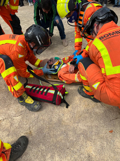 MINI TUBE's Small Oxygen Carrier Bag - Red Polyester
